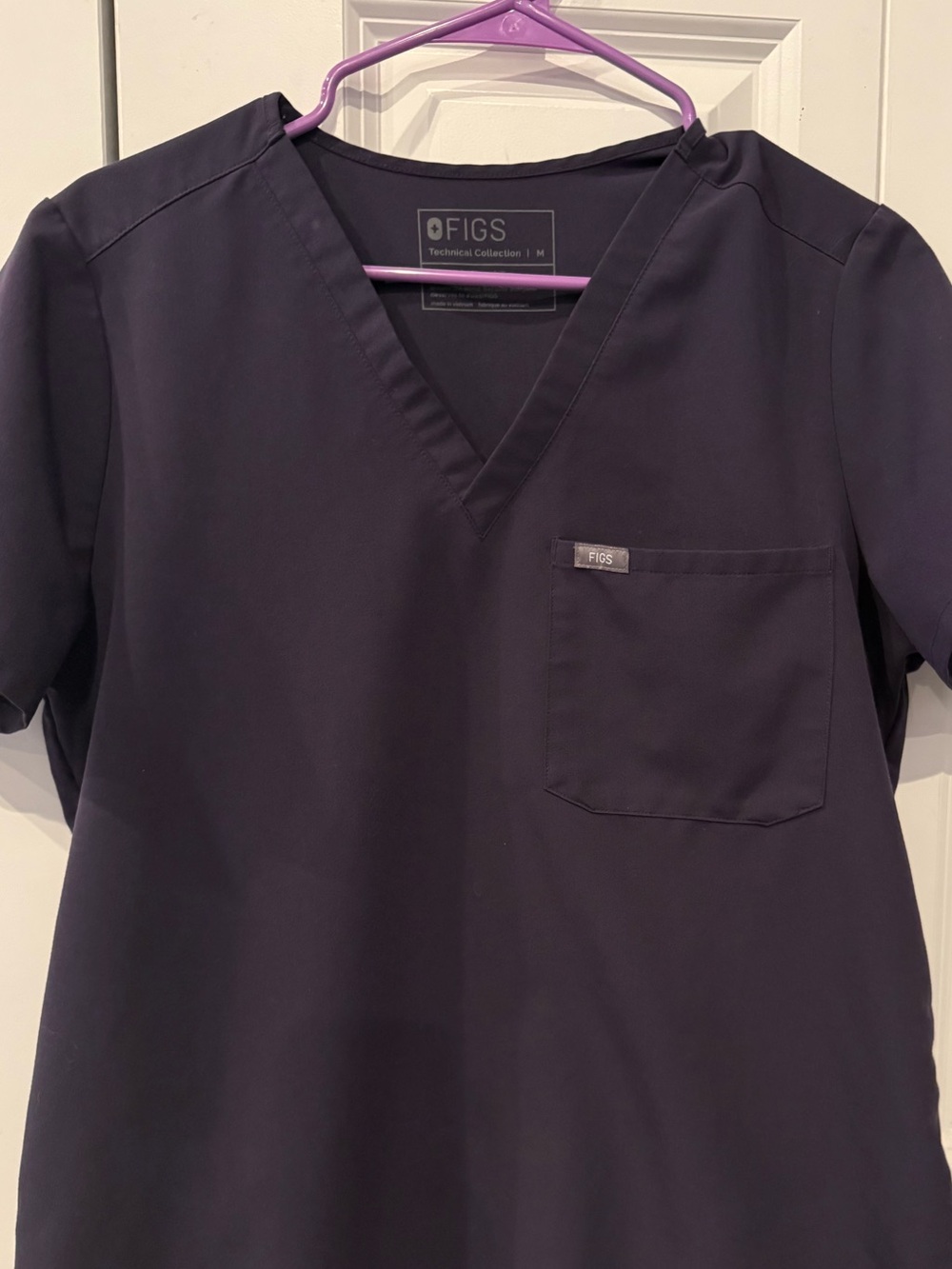 Figs Women’s Deep Purple size Medium top Large bottom